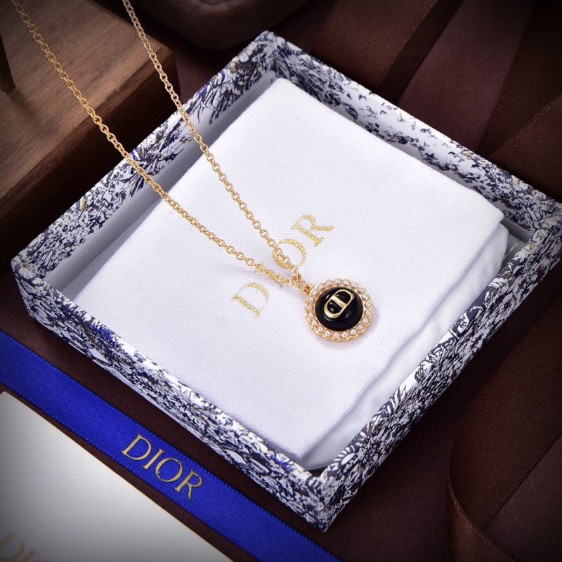 chr1st1an D10r necklaces